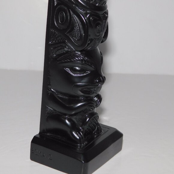 BOMA Raven Queen Bear Beaver 6.5" Black Resin Totem Pole Native Haida Artwork - Picture 7 of 12